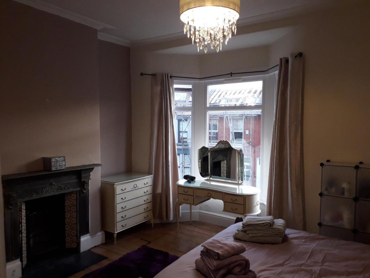 Traditional House Near Liverpool City Centre 外观 照片